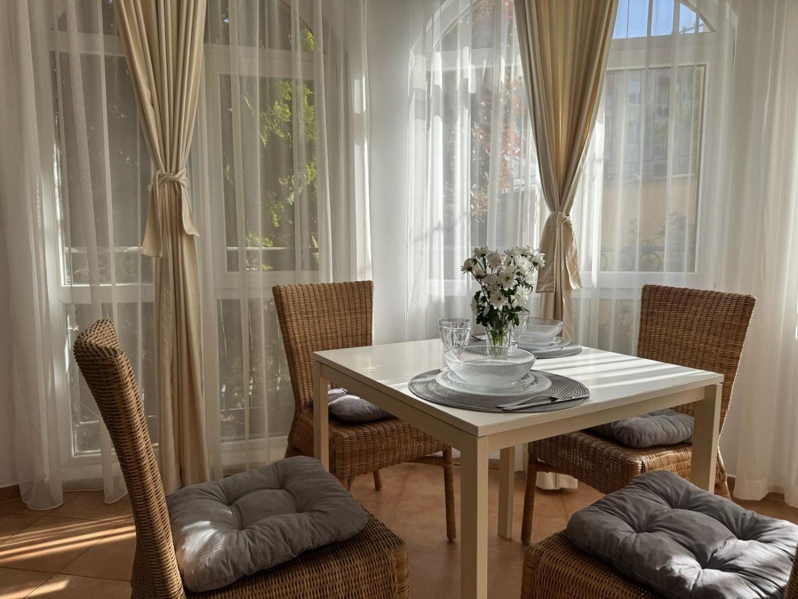 Atia Resort Chernomorets Buitenkant foto